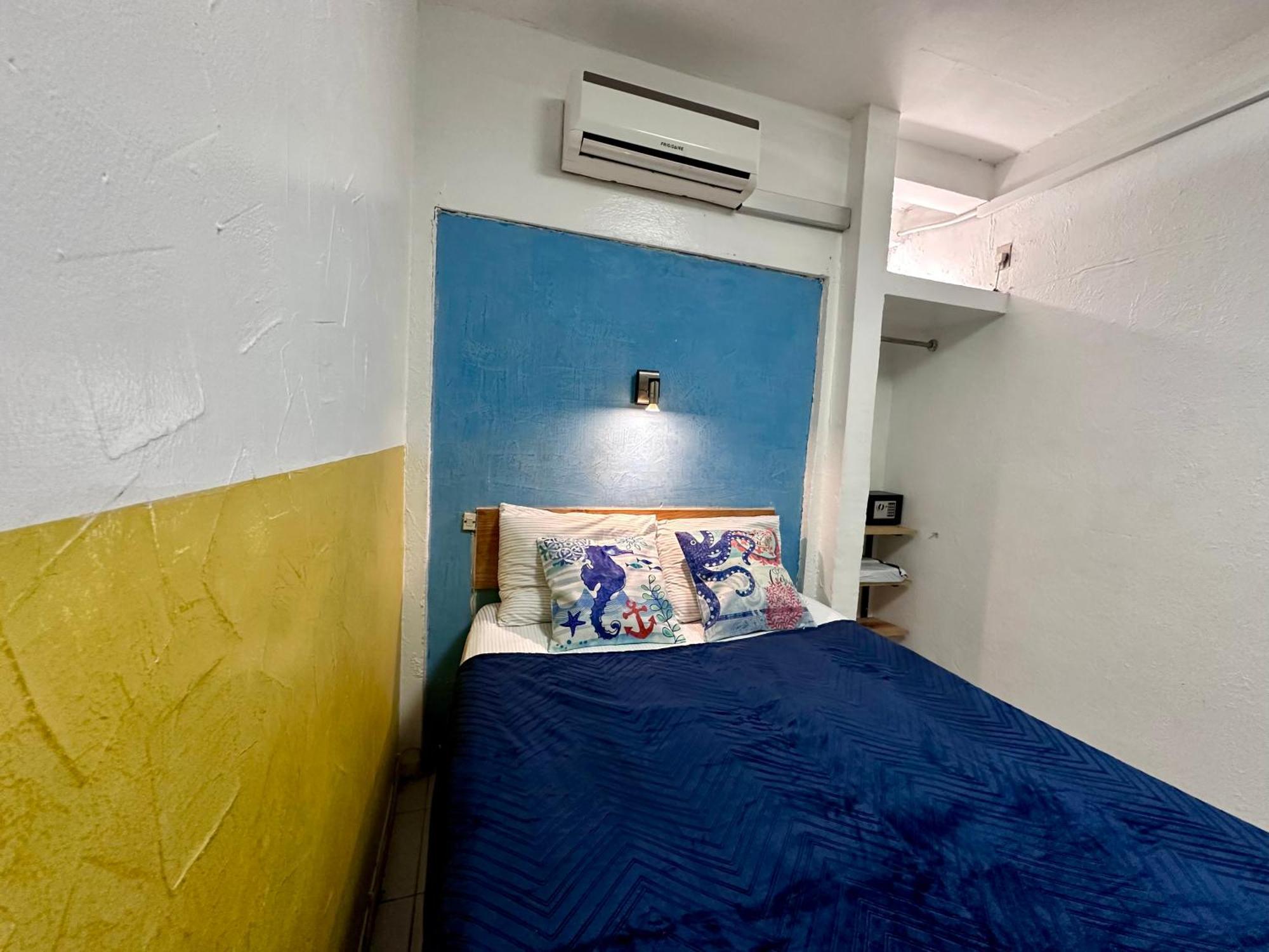 Suites Brisa Marina - Atras De Playa Regatas Y El Malecon, 6 Calles Del Acuario 韦拉克鲁斯 外观 照片