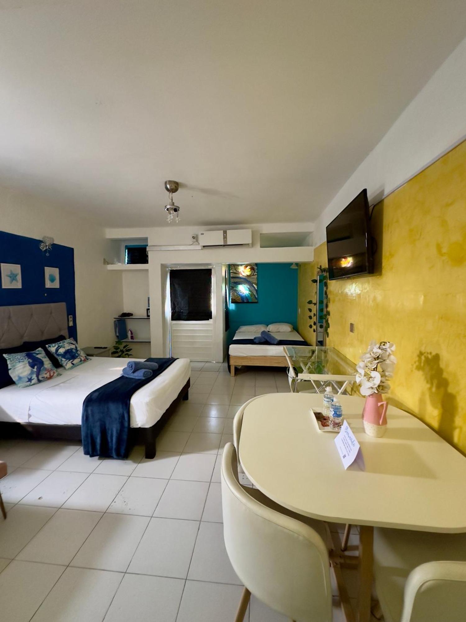 Suites Brisa Marina - Atras De Playa Regatas Y El Malecon, 6 Calles Del Acuario 韦拉克鲁斯 外观 照片