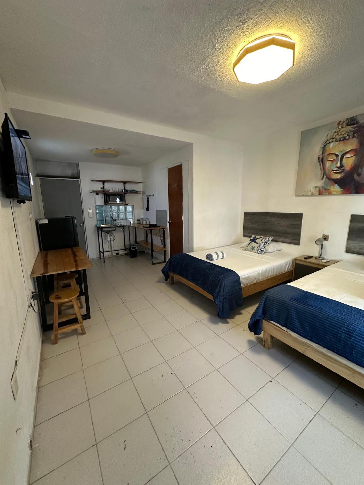 Suites Brisa Marina - Atras De Playa Regatas Y El Malecon, 6 Calles Del Acuario 韦拉克鲁斯 外观 照片