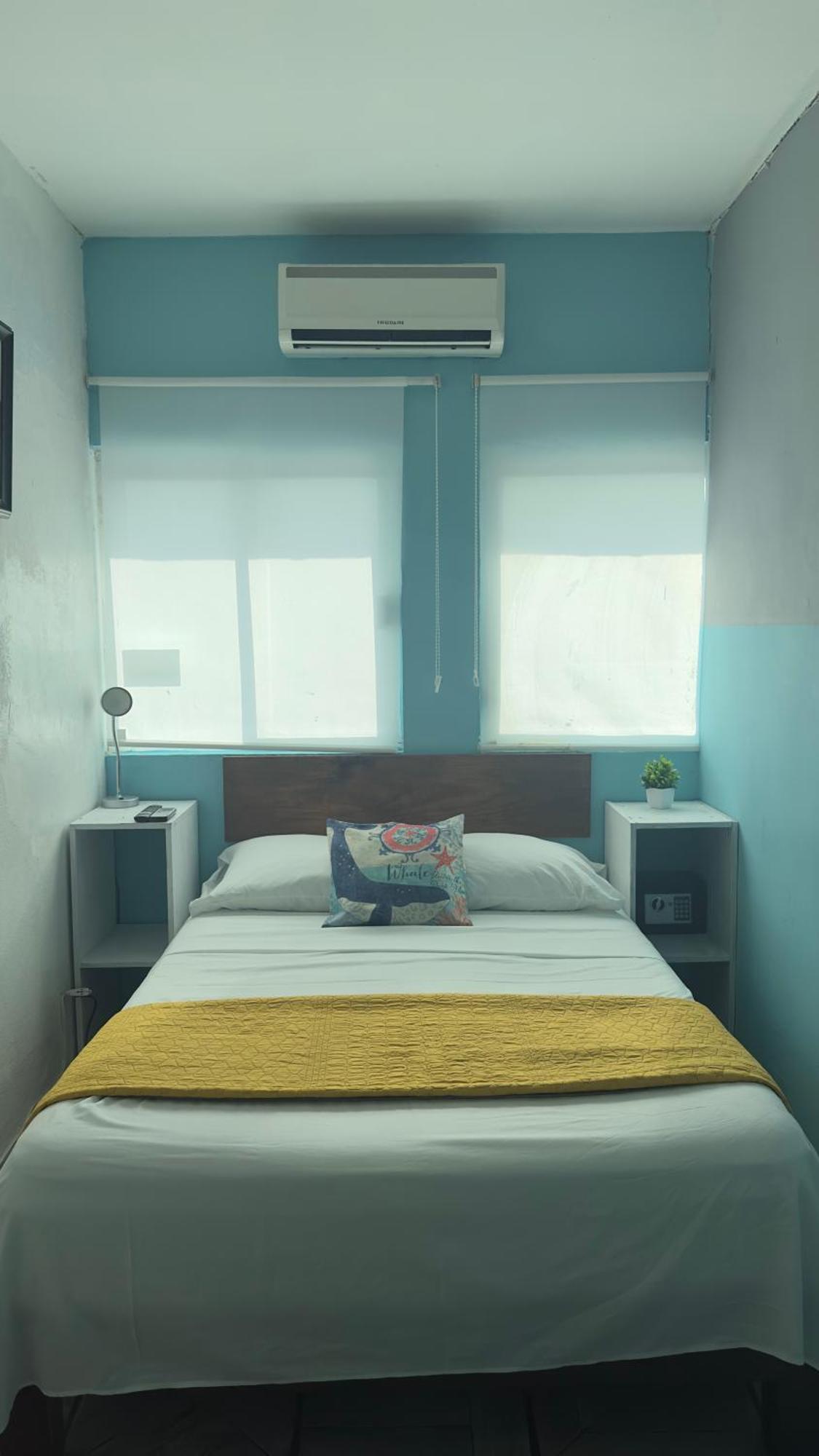 Suites Brisa Marina - Atras De Playa Regatas Y El Malecon, 6 Calles Del Acuario 韦拉克鲁斯 外观 照片